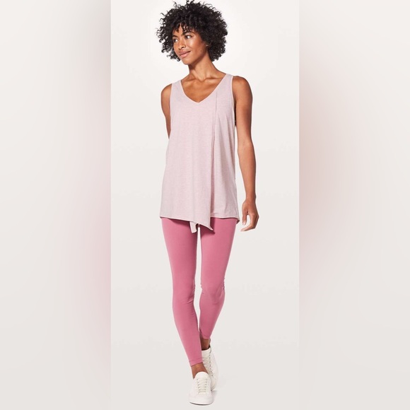 Lululemon Knot A Problem Tank
Heathered Petals - Picture 2 of 8